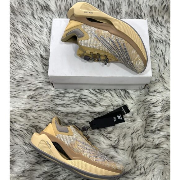 NIKE ZOOM VOMERO 5SUPER SONIC - Image 3